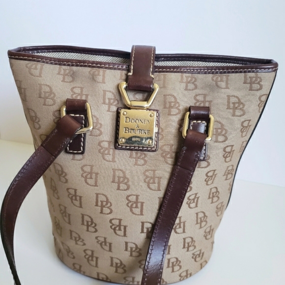 Dooney & Bourke Bucket Bag Monogram Vintage Classic Handbag Purse Signature Logo - Picture 4 of 17